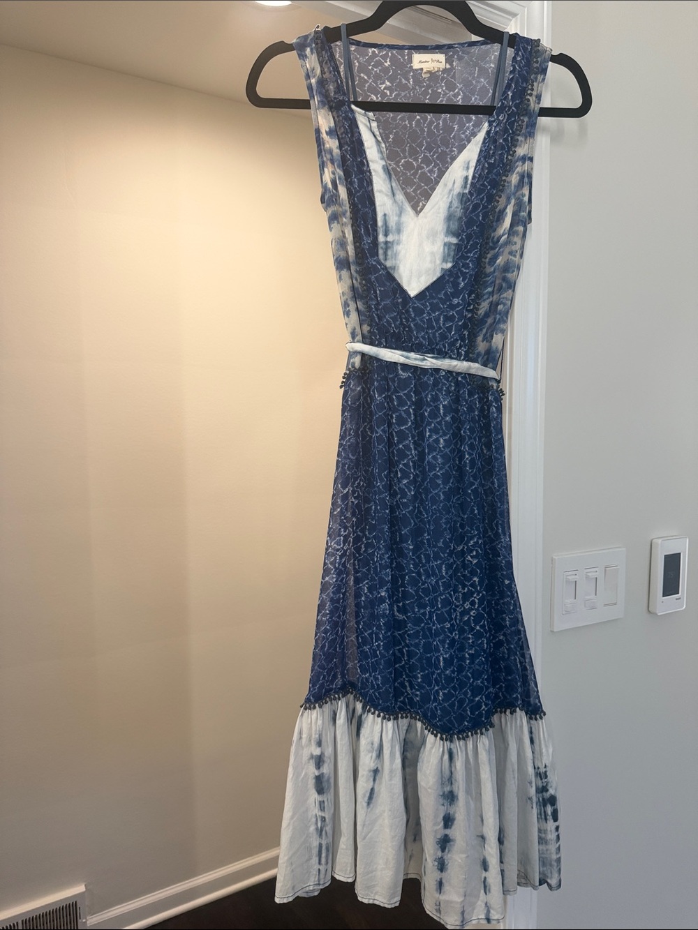 Blue Tie-Dye Maxi Dress with V-Neck